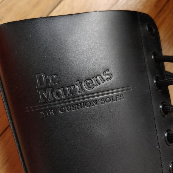 SOLD Like new dr Martens 1914 w tall leather Boots - Picture 11 of 13